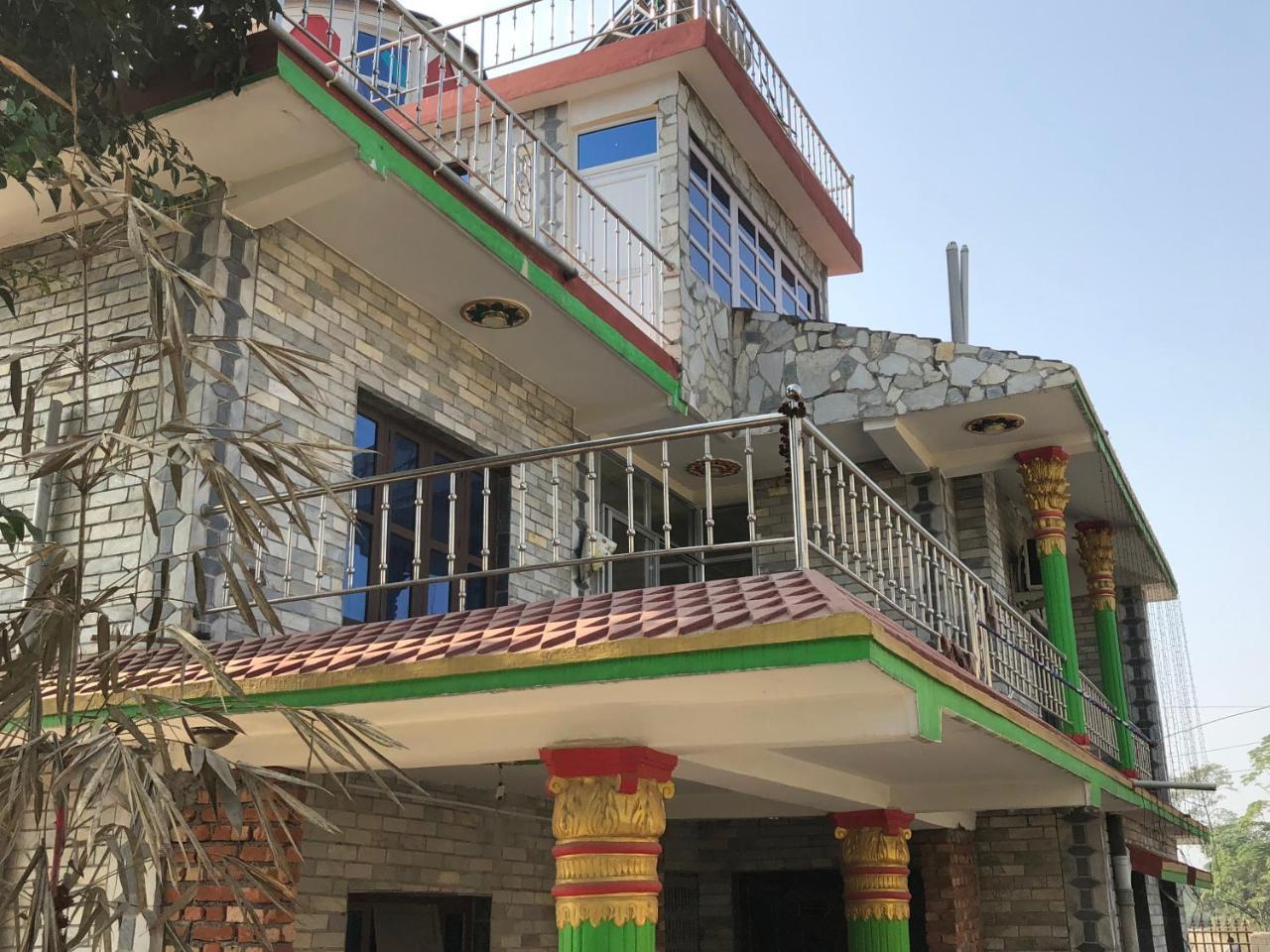 Chitwan Homestay Bharatpur  Экстерьер фото